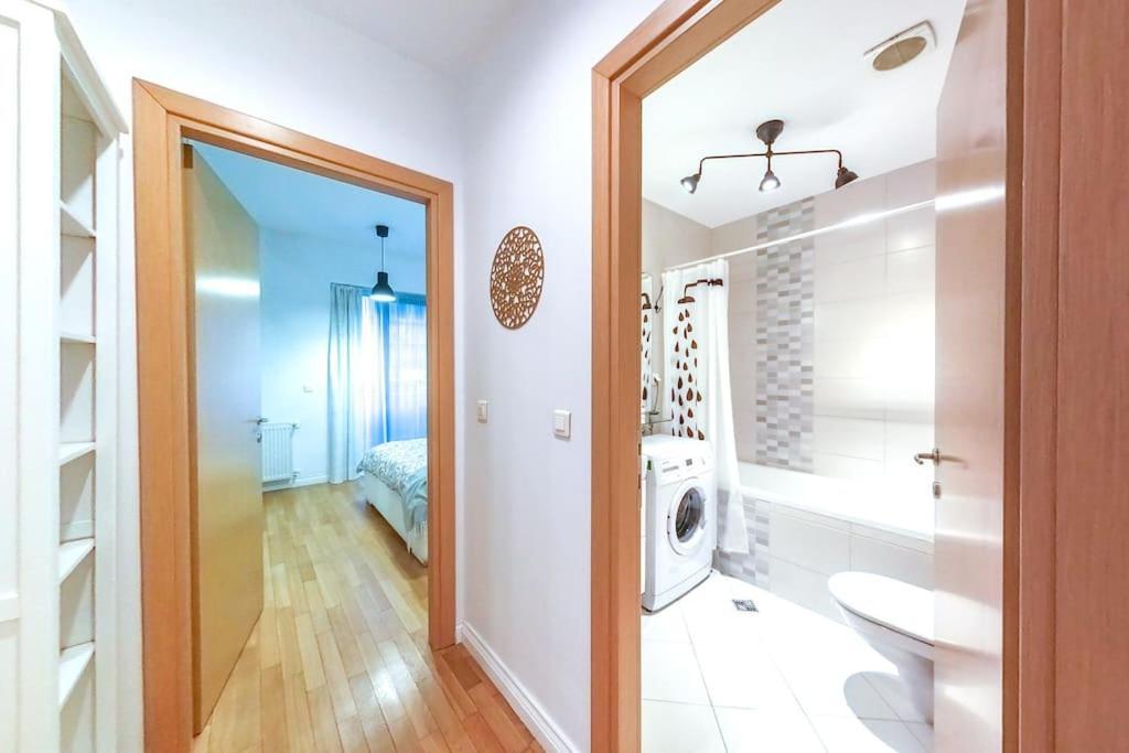 Old Town Spacious Apartment Bükreş Dış mekan fotoğraf